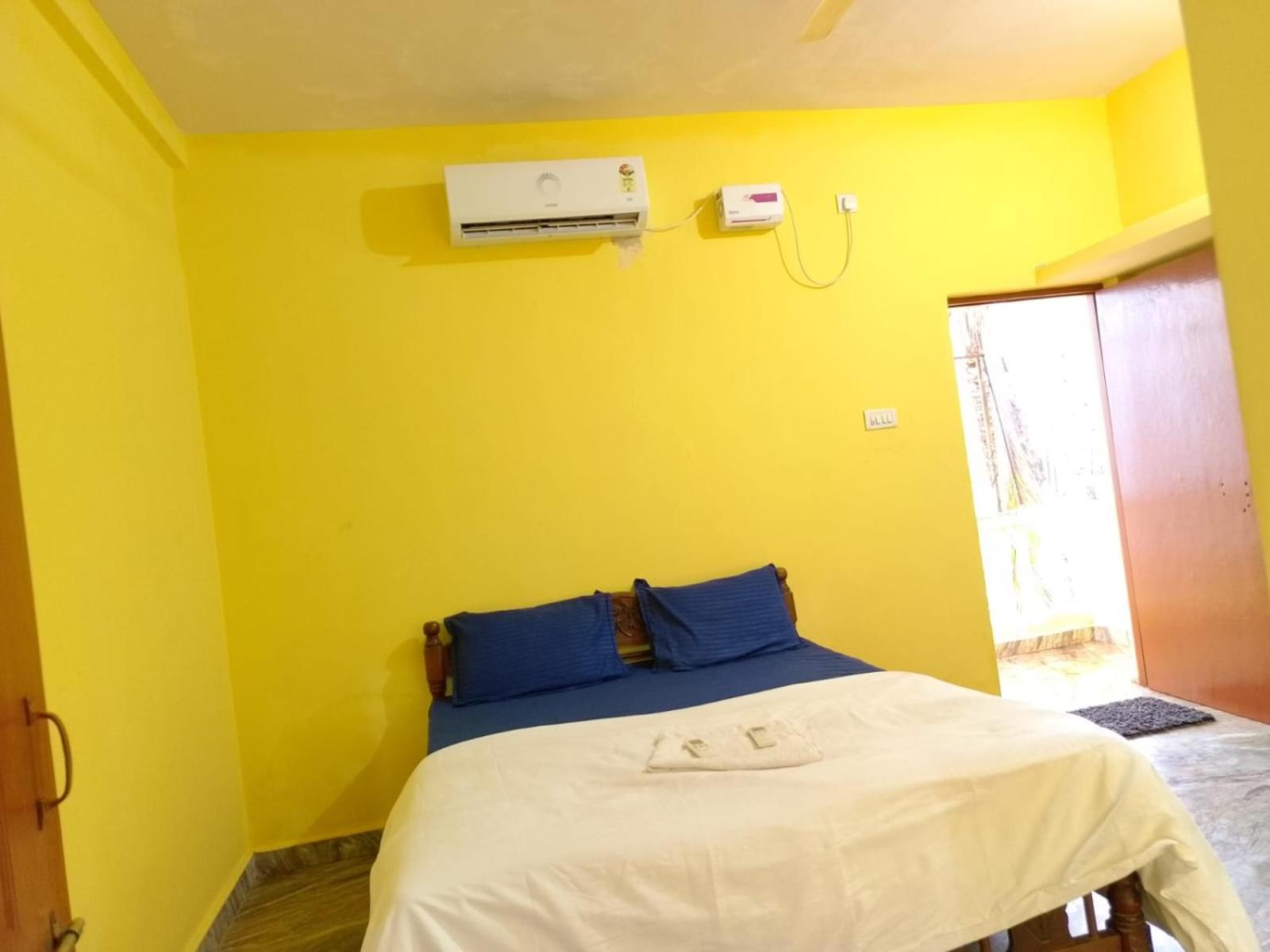 One Love Guest House Morjim Kültér fotó