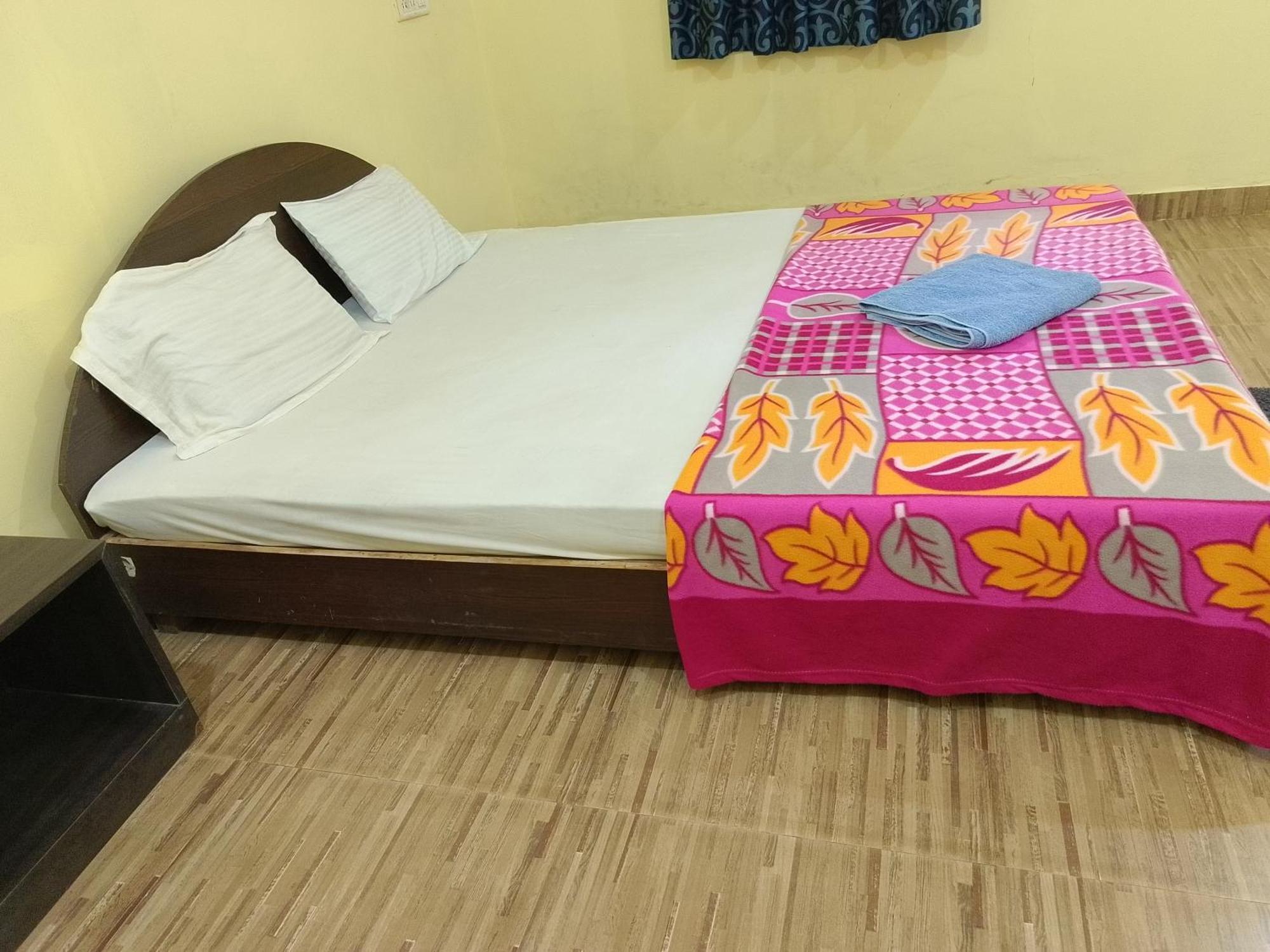 One Love Guest House Morjim Kültér fotó