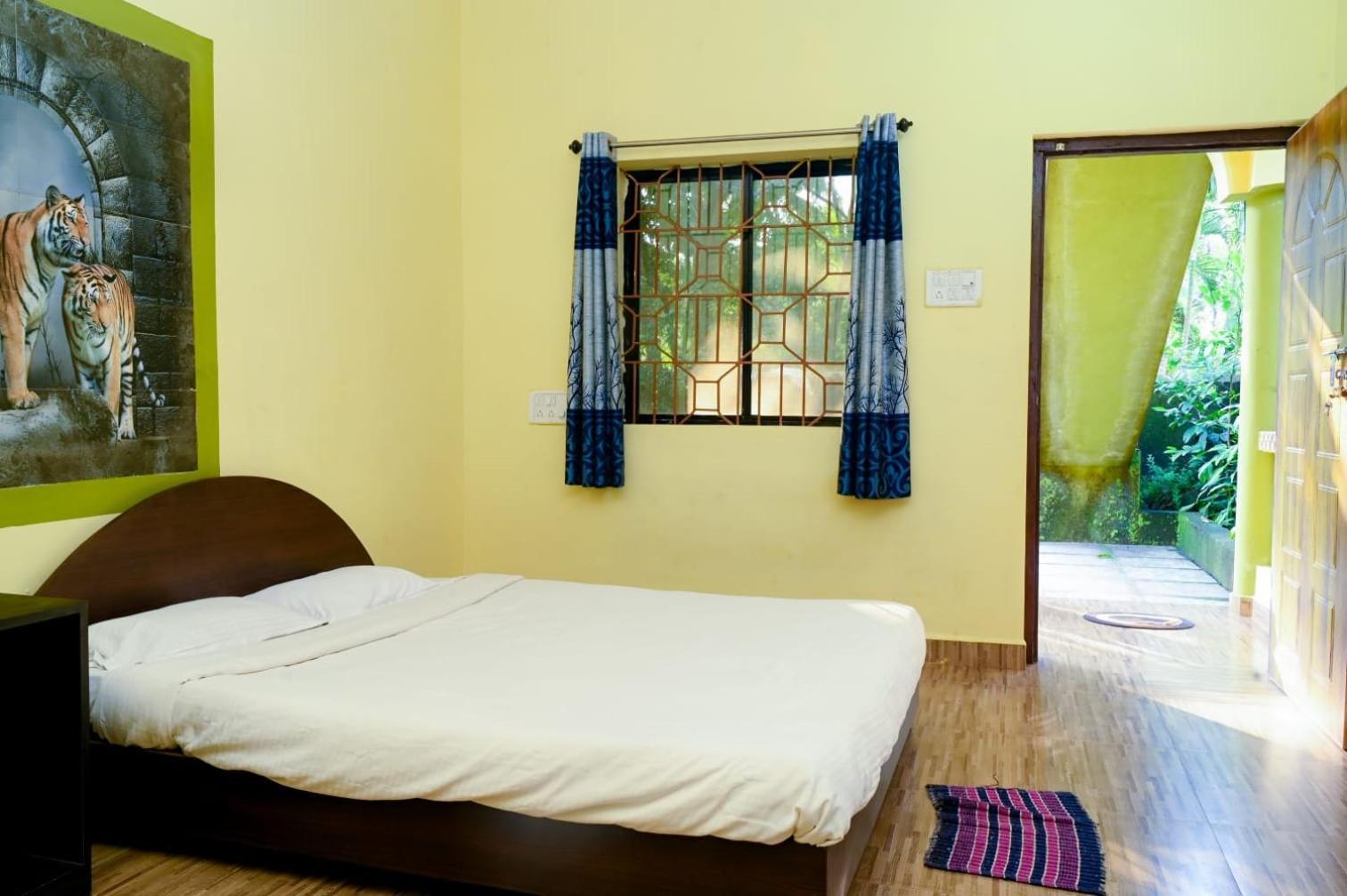 One Love Guest House Morjim Kültér fotó